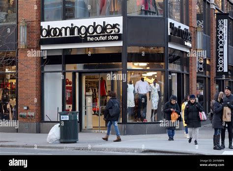 bloomingdale's online outlet.